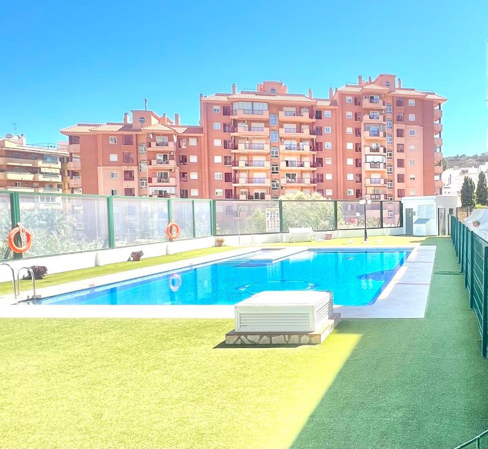 Cozy Fuengirola Apartment With Sea View & Pool Exteriör bild